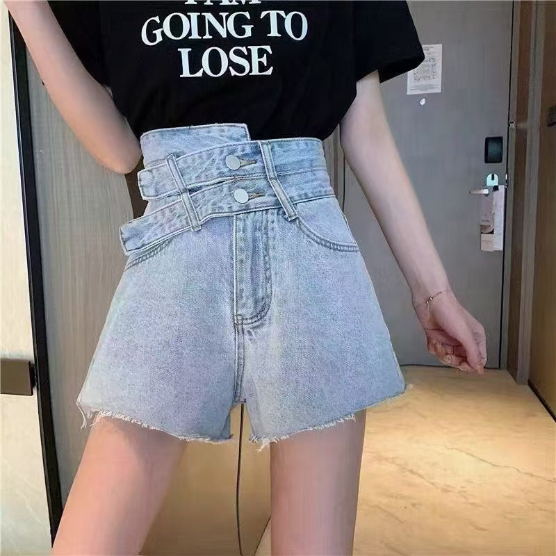 High-waisted irregular short jeans