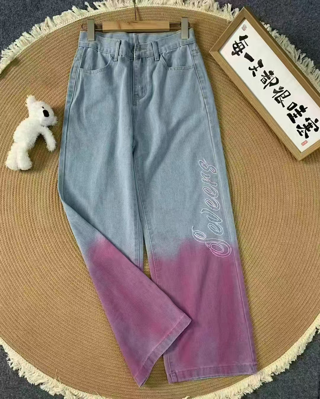 Dyed straight tube embroidered jeans