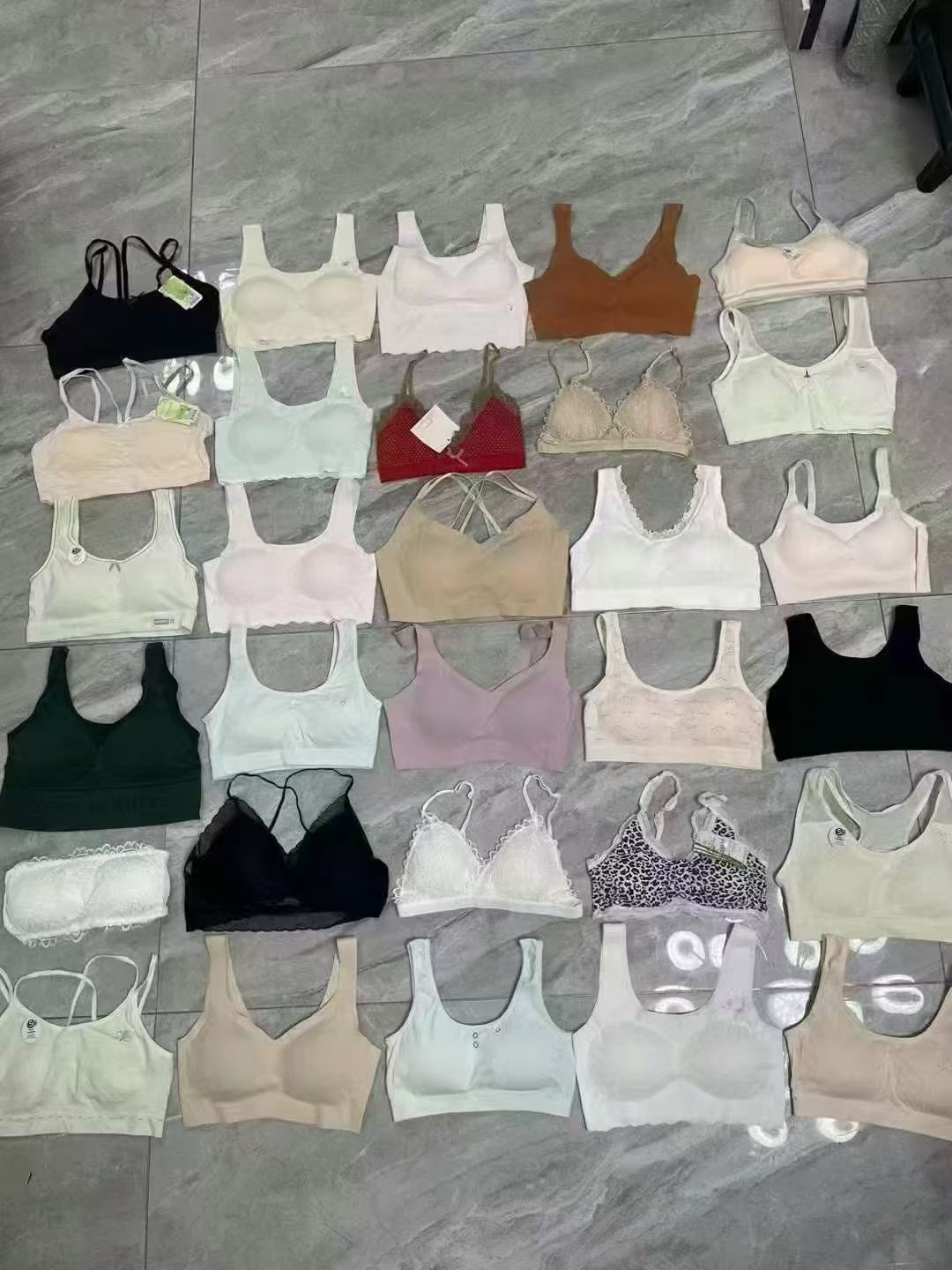 Multiple styles of mixed bra lingerie wholesale